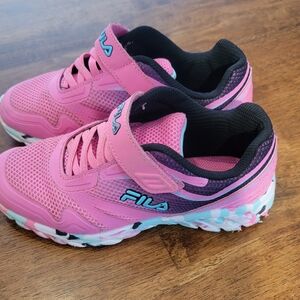 Girls Fila Foam Shoes size 1